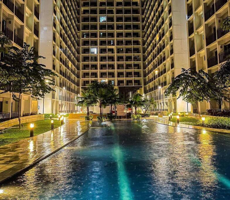 Shore Residence D23 shortwalk MOA