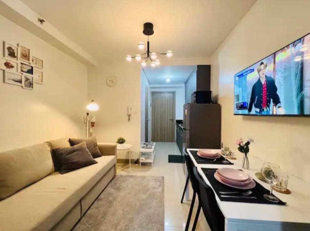 1 BR Apartment near SM Mall of Asia, Airport, Manila