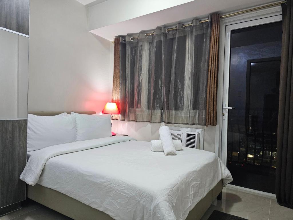Solemare Parksuites Condominium - Condo R Us