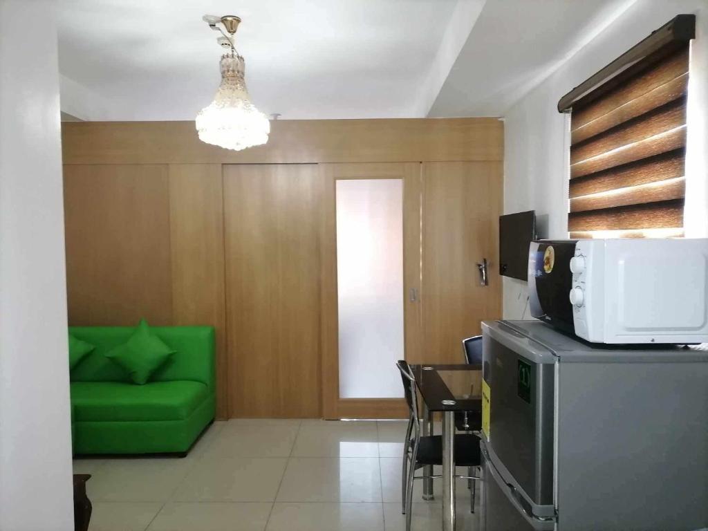 spacious 1 br fully furnished condo