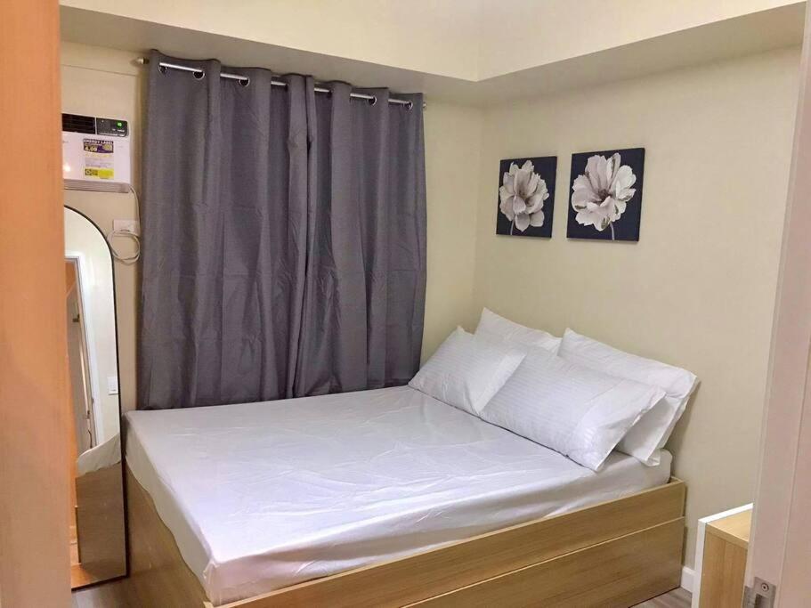 Spacious 2BR at IT Park w Pool & Stream video