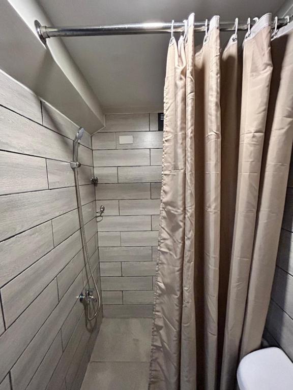 Spacious Apartment Unit in Daro, Dumaguete City