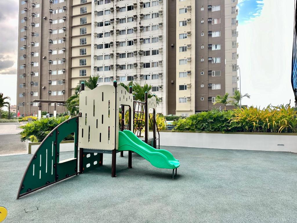 Spacious Stylish Studio Unit at Aspira Towers