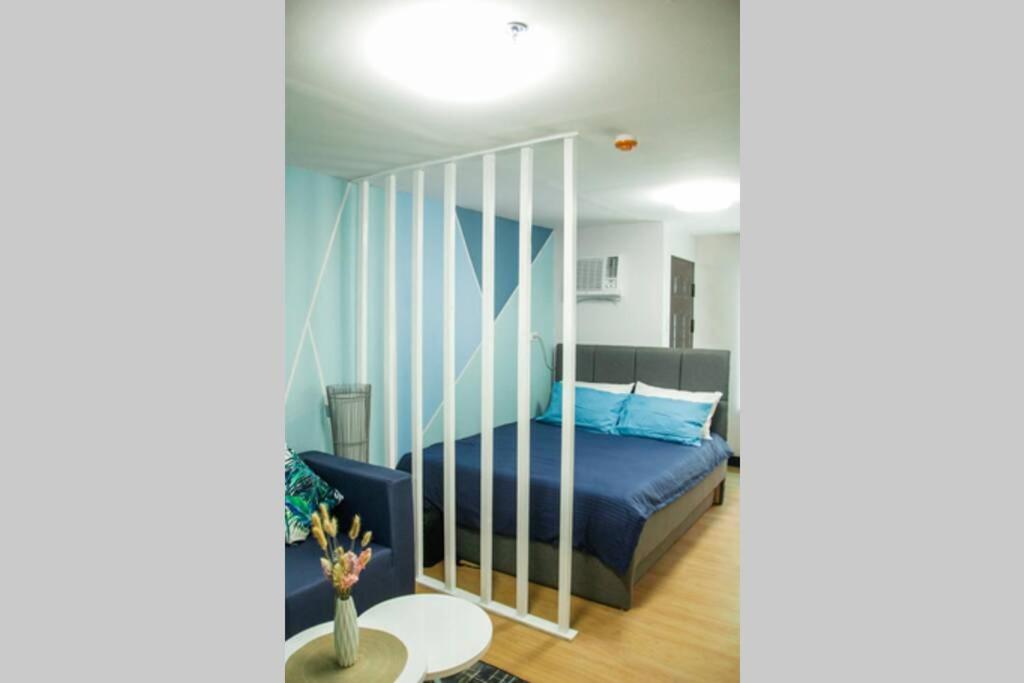Laurens Crib Staycation in Marilao FREE Parking & WIFI