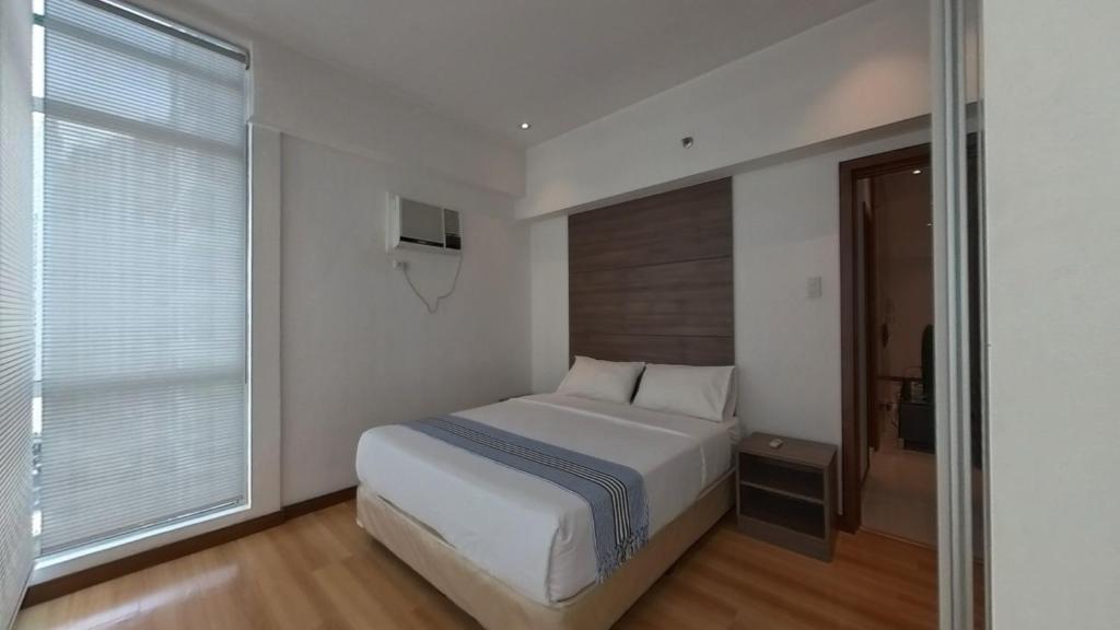 Full-Serviced Residential Apartment in Grand Hamptons, BGC