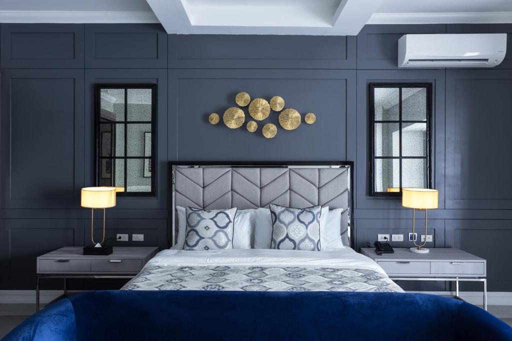 Stonehill Suites