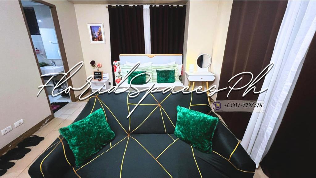 Two Palm Tree Villas Condominium - Studio 8th FL with Balcony - Across Terminal 3 Airport