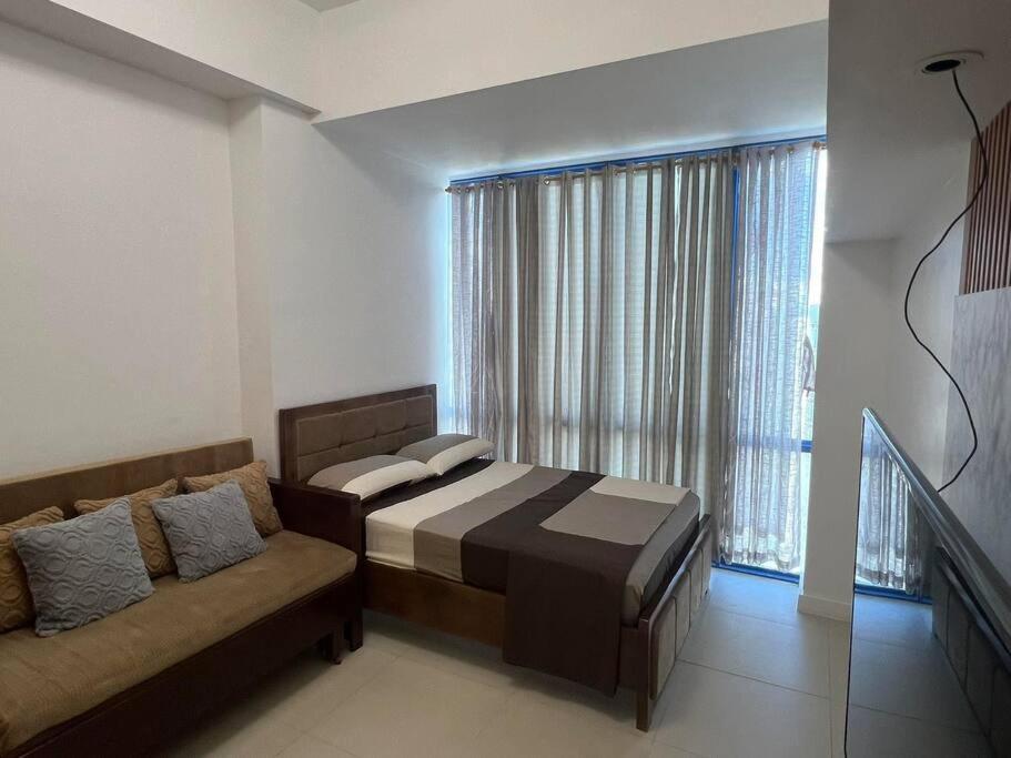 Studio Unit located at 38 Park Avenue Condominium in IT Park Cebu
