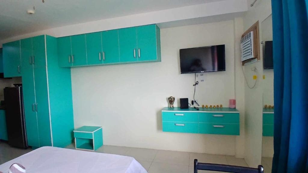 Studio Unit VillaHermia Staycation Cebu The Persimmon Studio