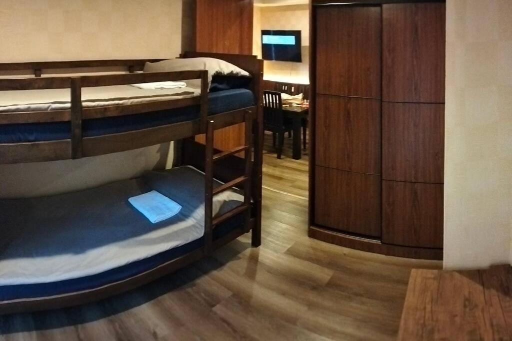 Sunrise Suite, 2 bedroom Unit, Megatower IV upto 6pax