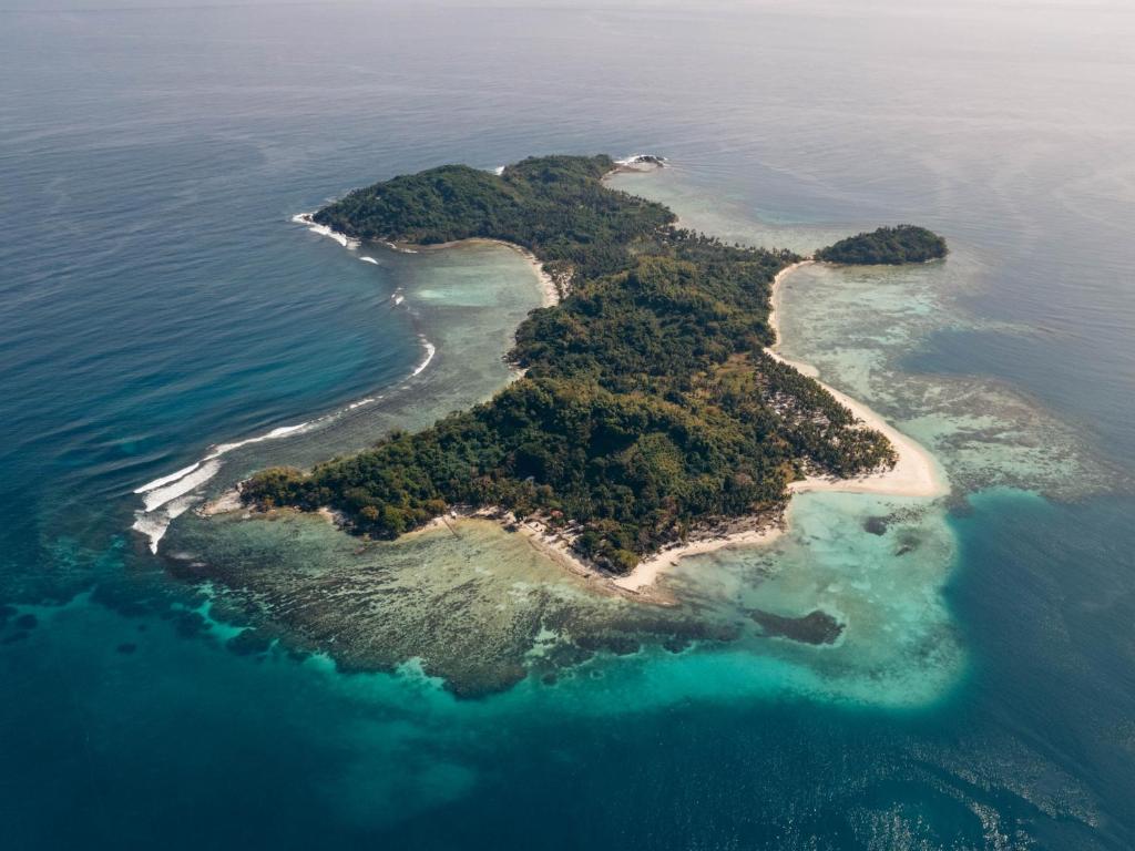 Isla - The Island Experience