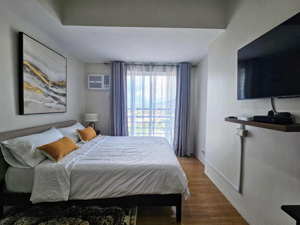 The Loop 2204 - Goff's Place