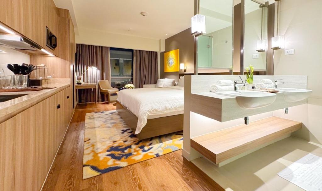 The Residences at Novotel Tower