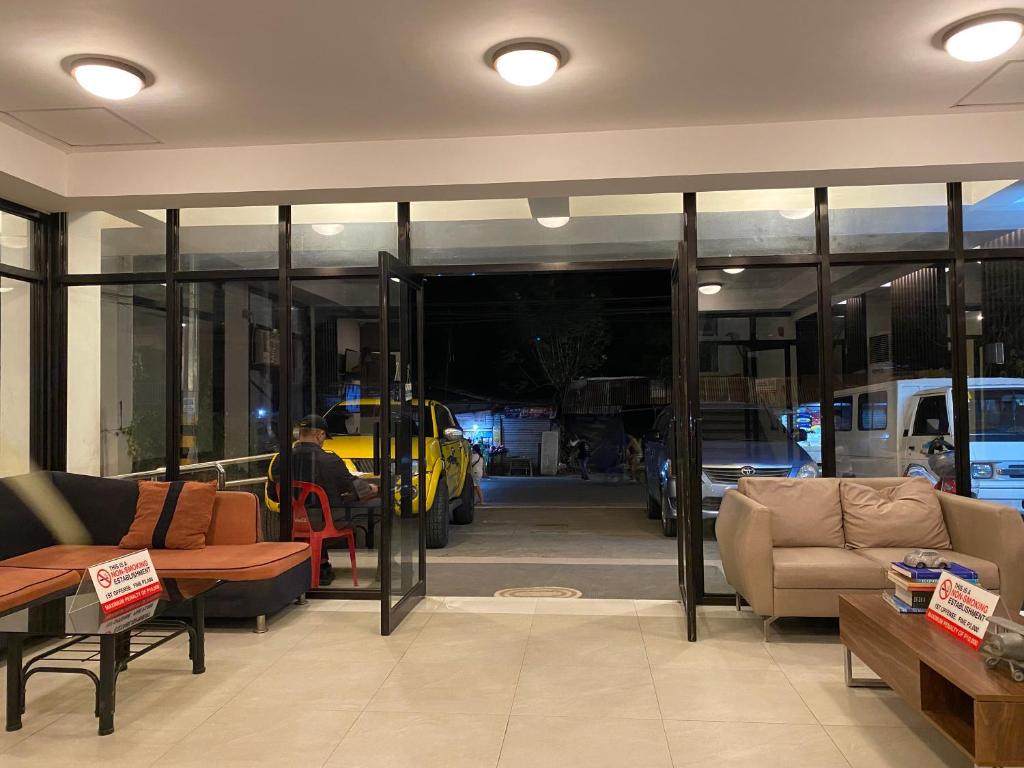Travelers Inn Matina