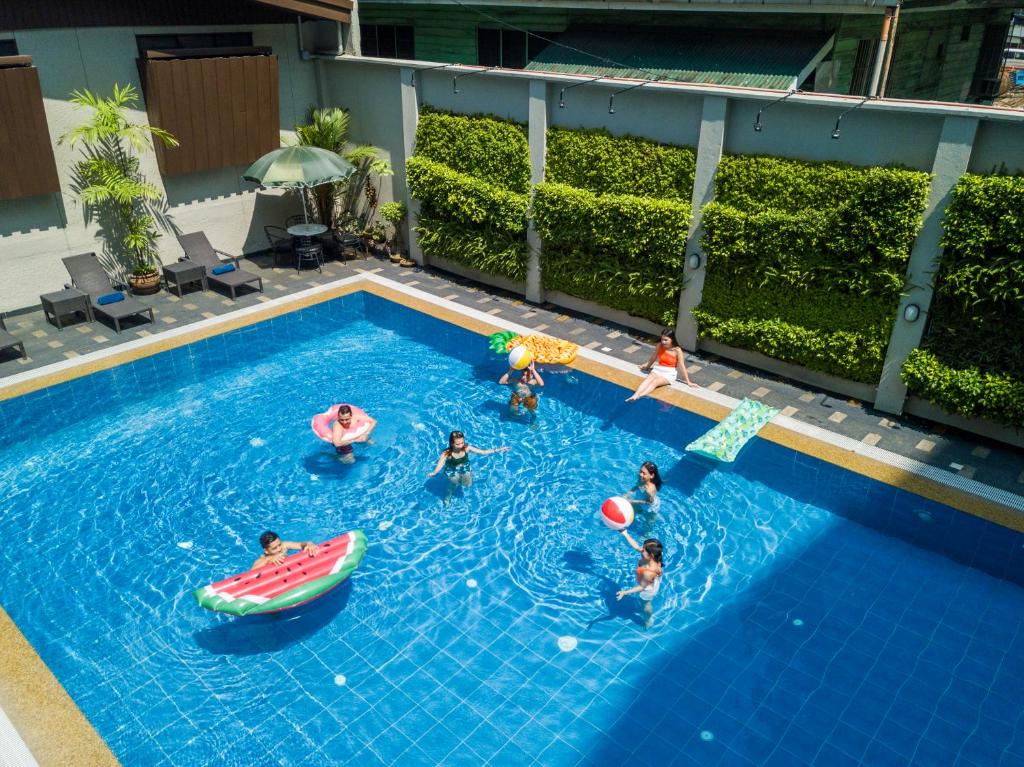 Tropicana Suites