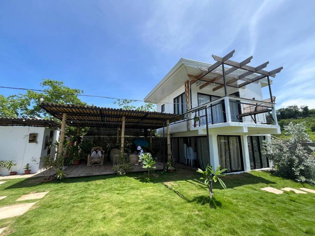 Tubajon Cliffside Villa