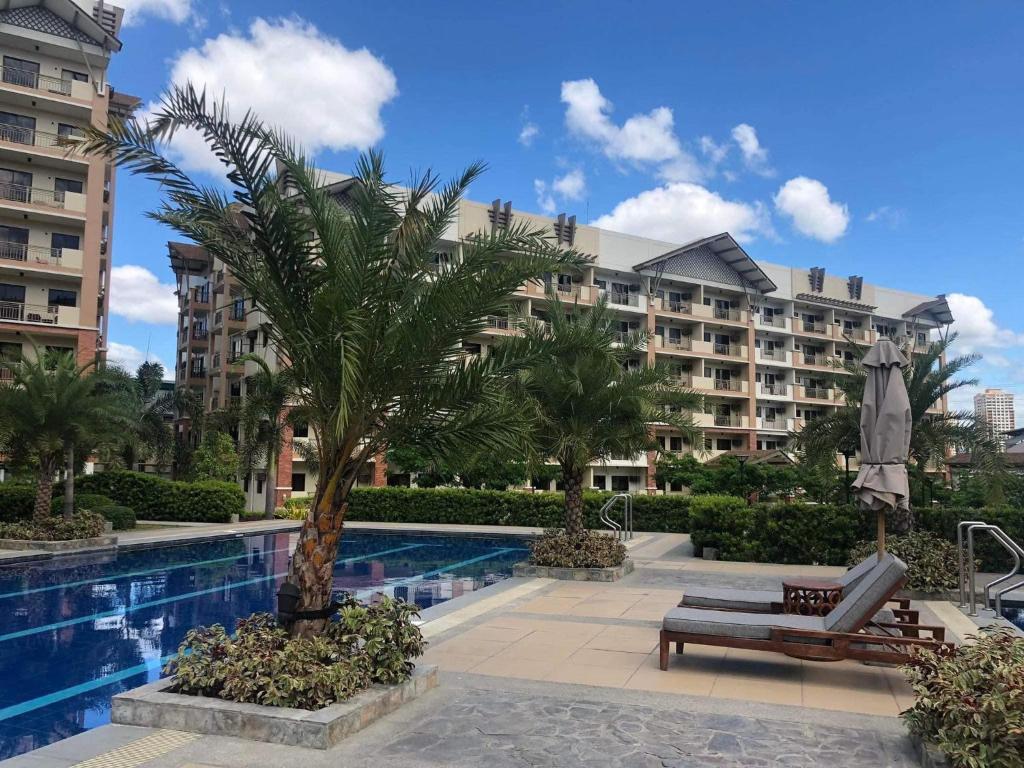 2BHK with Balcony Fully Furnished-70sqm Condo Pasig