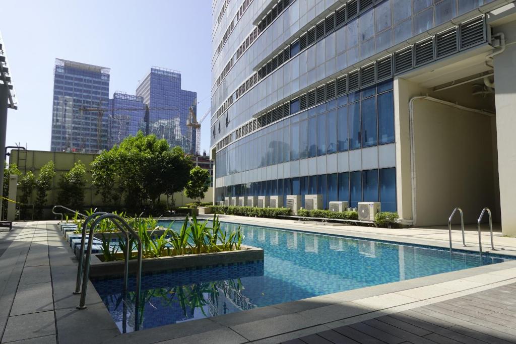 Uptown Parksuites Tower Two - BGC Taguig, Manila