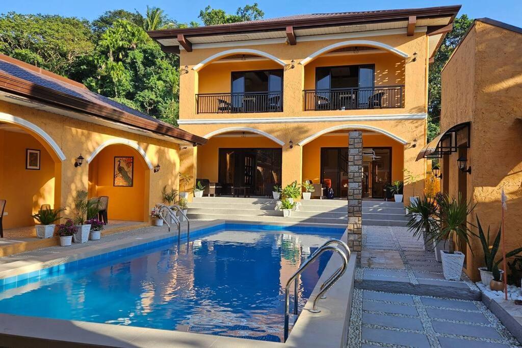 Villa Naranja Pagudpud - Biondo