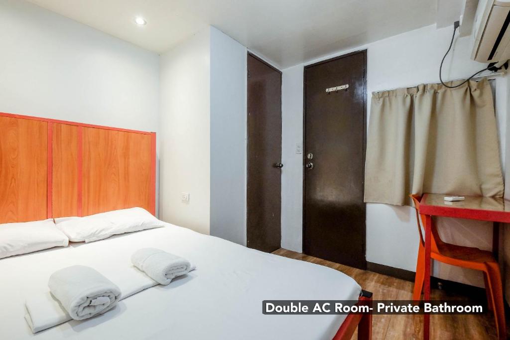 Stay Malate (Wanderers Guest House)