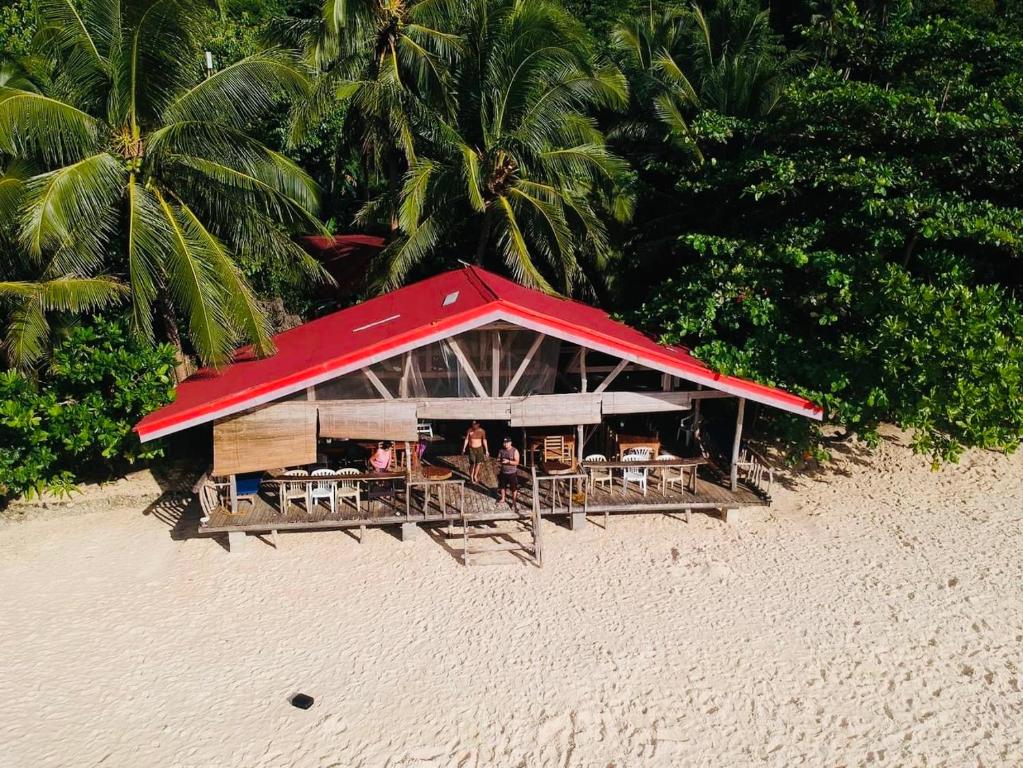 White Beach Front and Cottages