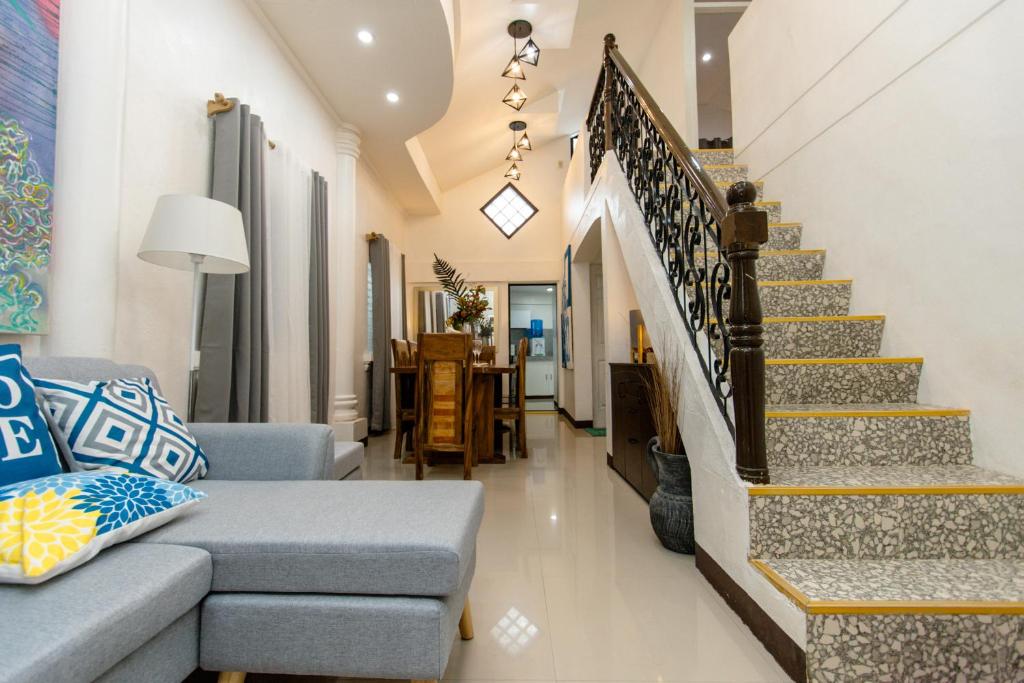 Whitehaus BnB