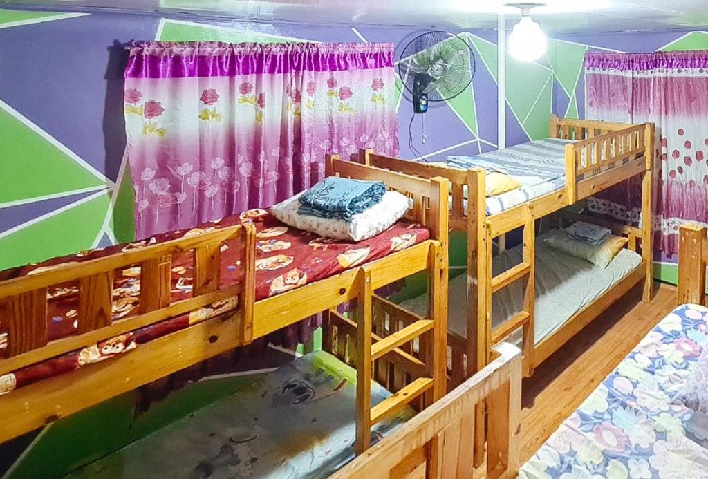 Yuzon Bedspace Transient Home & Staycation