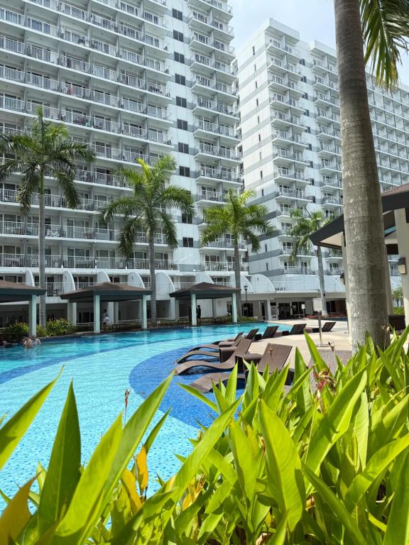 Zeth's Place at Shell Residences Near MOA and NAIA